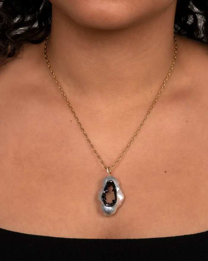 LITTLE H Necklaces Sapphire and Pearl Pendant Necklace LITTLE H Necklaces Sapphire and Pearl Pendant Necklace