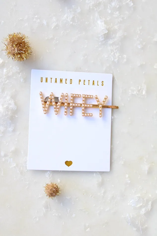 Earrings UntamedPetals Love Pearl Bobby