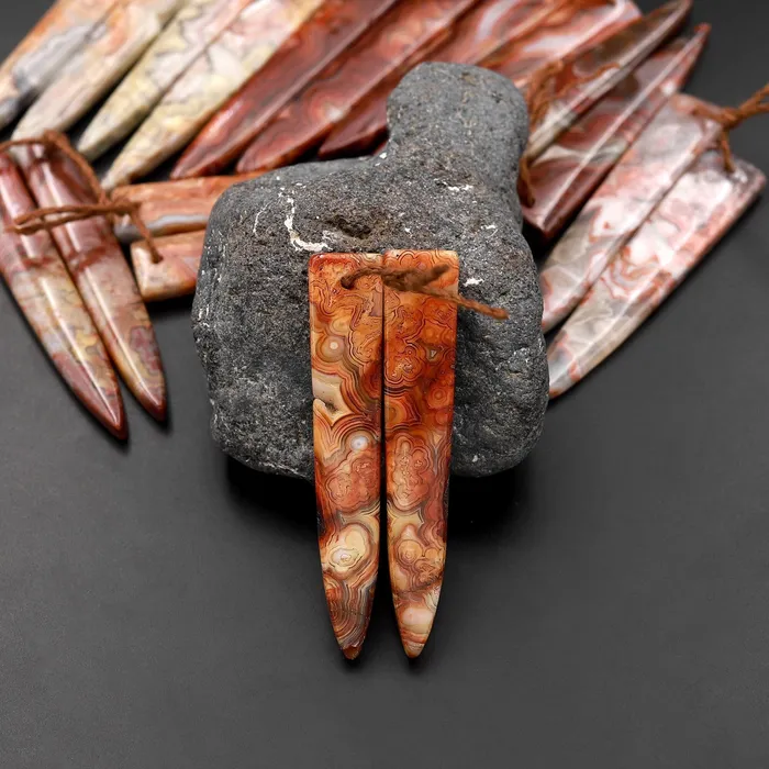 Drilled Natural Mexican Laguna Lace Agate Long Dagger Modern Triangle Earring Matched Gemstone Cabochon Bead Pair Intrinsic Trading Earrings Drilled Natural Mexican Laguna Lace Agate Long Dagger Modern Triangle Earring Matched Gemstone Cabochon Bead Pair Intrinsic Trading Earrings