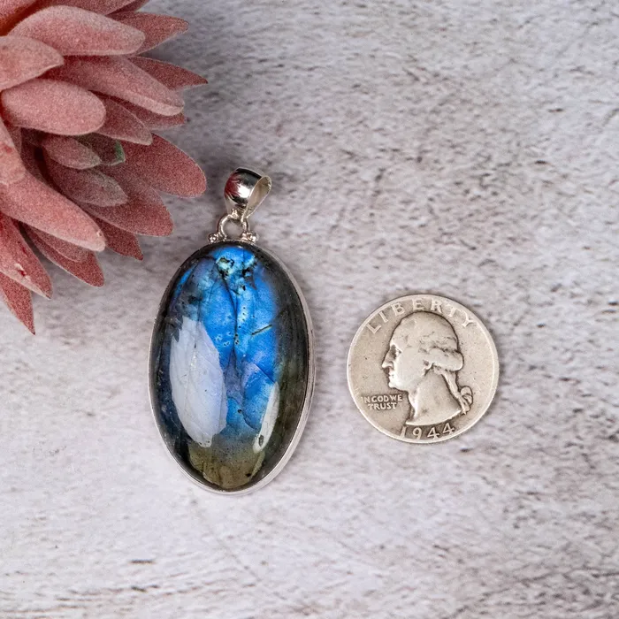 InnerVision Crystals Necklaces Labradorite Pendant 1936 g 52x26mm 925 Silver
